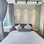 Sky Suites Klcc By Staylar