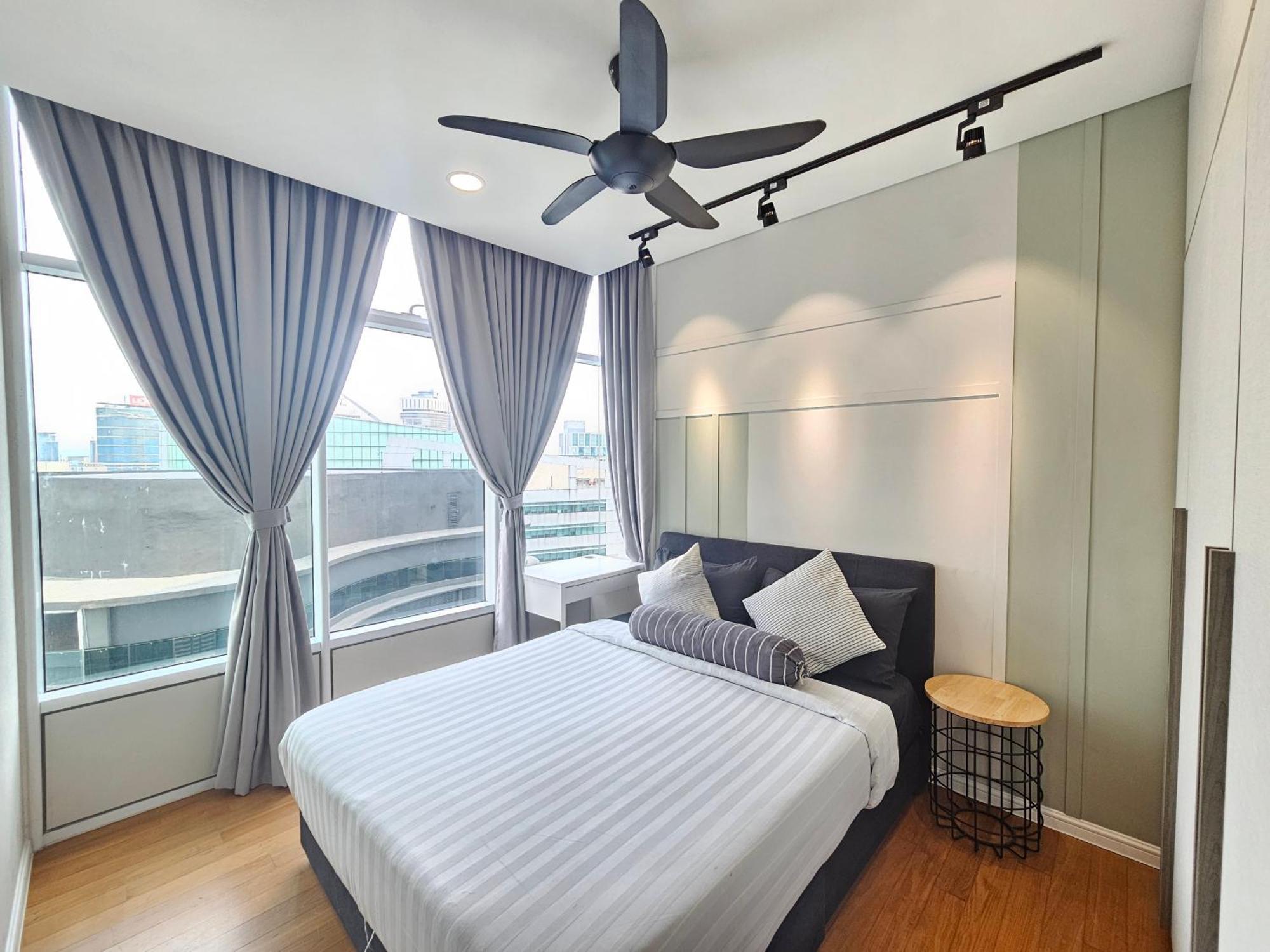Pangsapuri Sky Suites Klcc By Staylar Kuala Lumpur