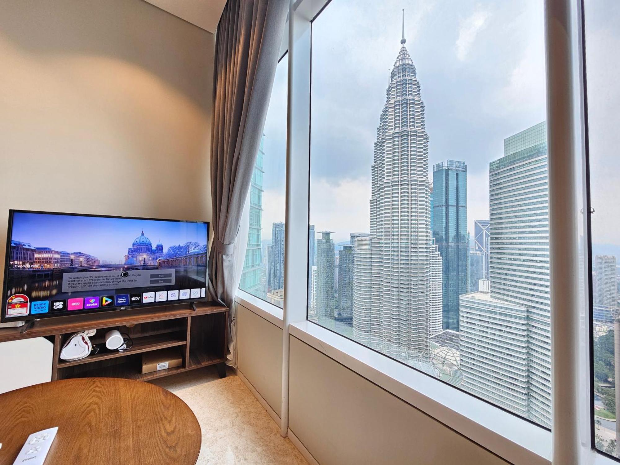 Sky Suites Klcc By Staylar